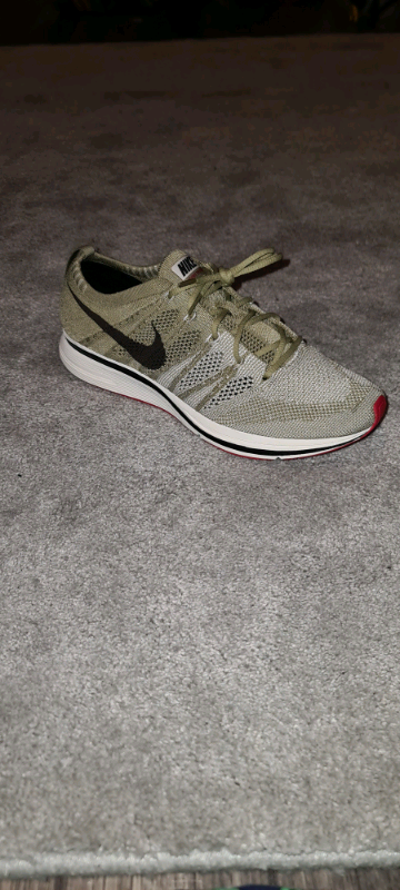 nike flyknit trainer beige